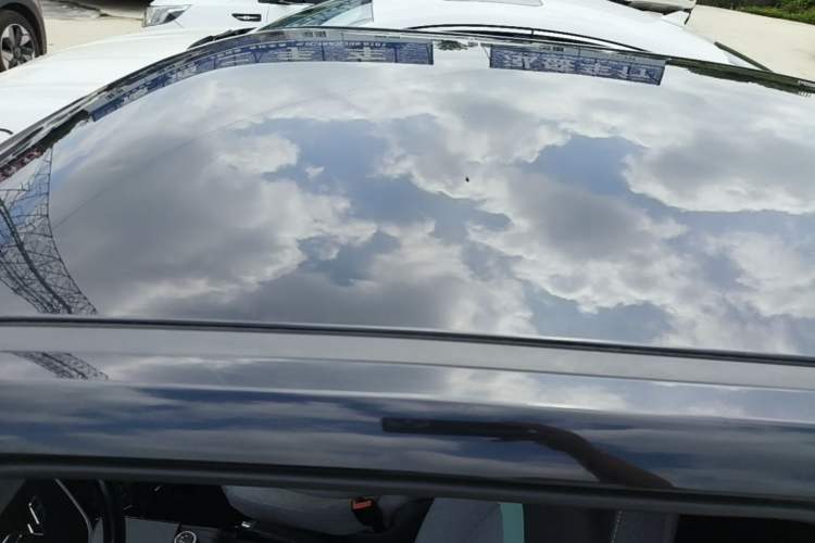 Used Wuling Hongguang MINIEV 2022 Macaron Premium Model – Lithium Iron Phosphate Roof