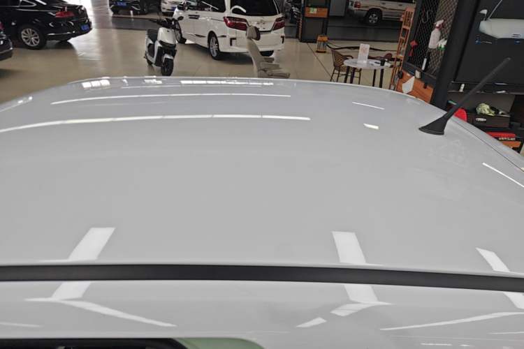 Used Wuling Hongguang MINIEV 2022 Macaron Premium Model – Lithium Iron Phosphate Roof