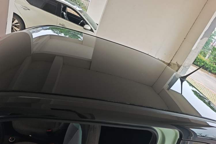 Used Wuling Hongguang MINIEV 2022 Macaron Fashion Model Lithium Iron Phosphate Roof