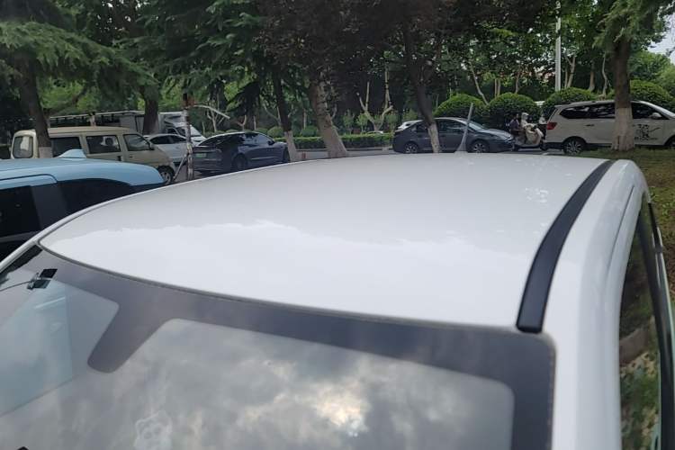 Used Wuling Hongguang MINIEV 2022 Macaron Premium Model – Lithium Iron Phosphate Roof