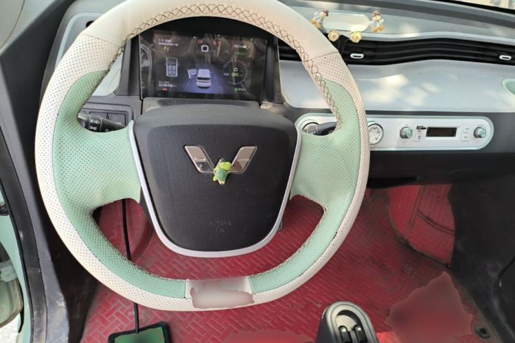 Used Wuling Hongguang MINIEV 2022 Macaron Premium Model – Lithium Iron Phosphate Steering Wheel