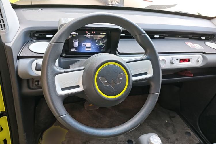 Used Wuling Hongguang MINIEV 2022 GAMEBOY 200km Gaming Edition with Lithium Iron Phosphate Steering Wheel