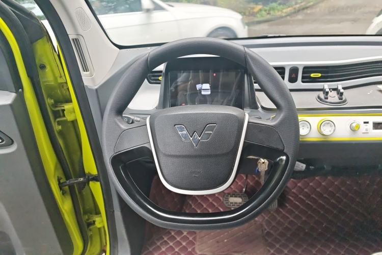 Used Wuling Hongguang MINIEV 2022 Macaron Premium Model – Lithium Iron Phosphate Steering Wheel