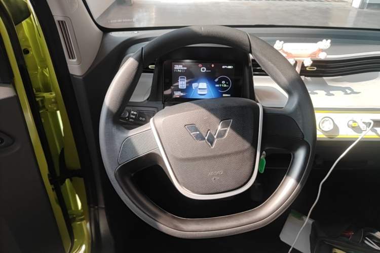 Used Wuling Hongguang MINIEV 2022 Macaron-Color Edition Lithium Iron Phosphate Steering Wheel