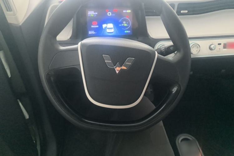 Used Wuling Hongguang MINIEV 2022 Macaron Fashion Edition Lithium-Nickel-Cobalt-Alpha-oxide Steering Wheel