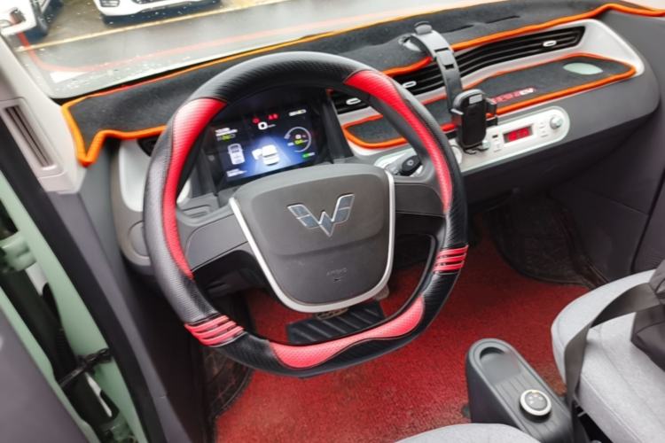 Used Wuling Hongguang MINIEV 2022 Macaron Premium Model – Lithium Iron Phosphate Steering Wheel