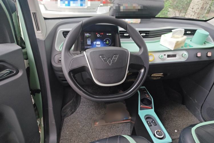 Used Wuling Hongguang MINIEV 2022 Macaron Fashion Model Lithium Iron Phosphate Steering Wheel