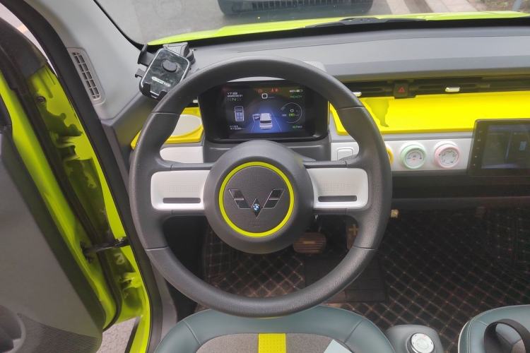 Used Wuling Hongguang MINIEV 2022 GAMEBOY 200km Gaming Edition with Lithium Iron Phosphate Steering Wheel