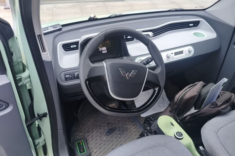 Used Wuling Hongguang MINIEV 2022 Macaron Premium Model – Lithium Iron Phosphate Steering Wheel