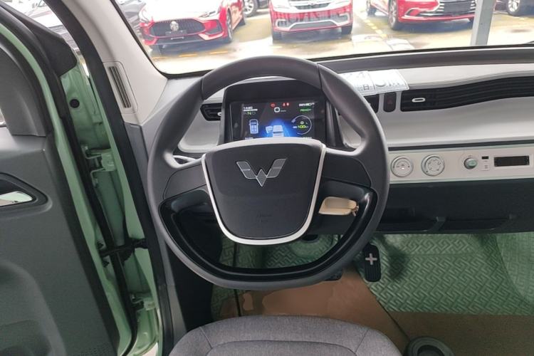 Used Wuling Hongguang MINIEV 2022 Macaron Premium Model – Lithium Iron Phosphate Steering Wheel
