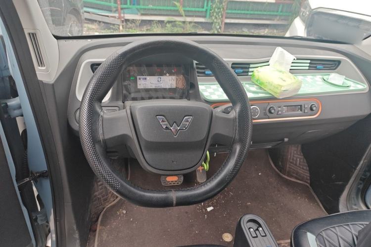Used Wuling Hongguang MINIEV 2022 Easy Version Lithium Iron Phosphate Steering Wheel