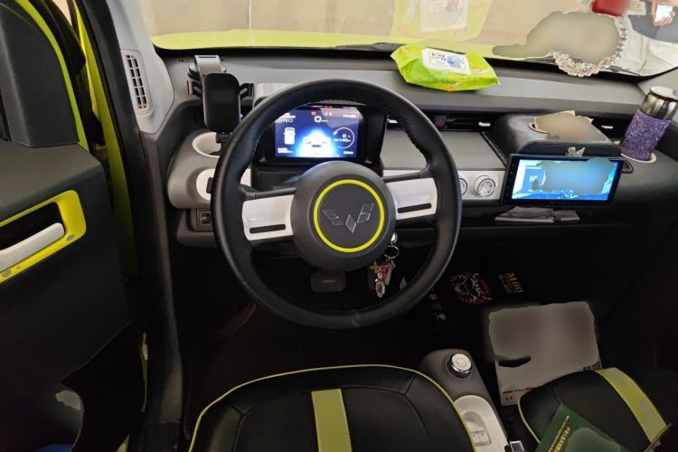 Used Wuling Hongguang MINIEV 2022 GAMEBOY 200km Gaming Edition with Lithium Iron Phosphate Steering Wheel