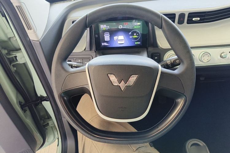 Used Wuling Hongguang MINIEV 2022 Macaron Premium Model – Lithium Iron Phosphate Steering Wheel