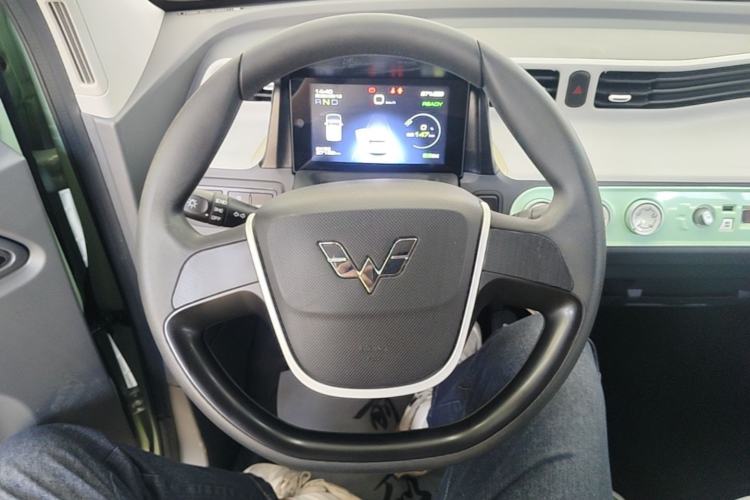 Used Wuling Hongguang MINIEV 2022 Macaron Premium Model – Lithium Iron Phosphate Steering Wheel