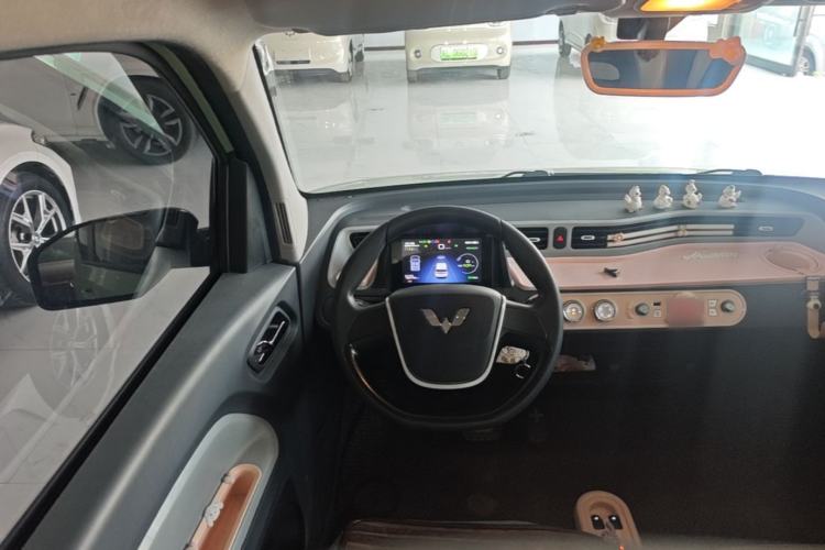 Used Wuling Hongguang MINIEV 2022 Macaron Premium Model – Lithium Iron Phosphate Steering Wheel