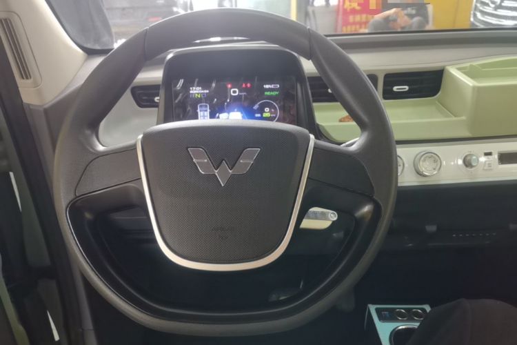 Used Wuling Hongguang MINIEV 2022 Macaron Premium Model – Lithium Iron Phosphate Steering Wheel