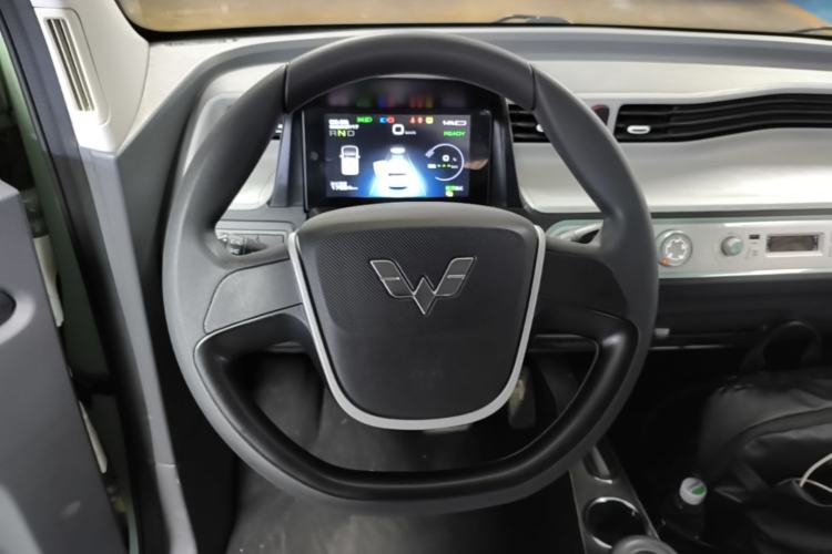 Used Wuling Hongguang MINIEV 2022 Macaron Fashion Edition Lithium-Nickel-Cobalt-Alpha-oxide Steering Wheel