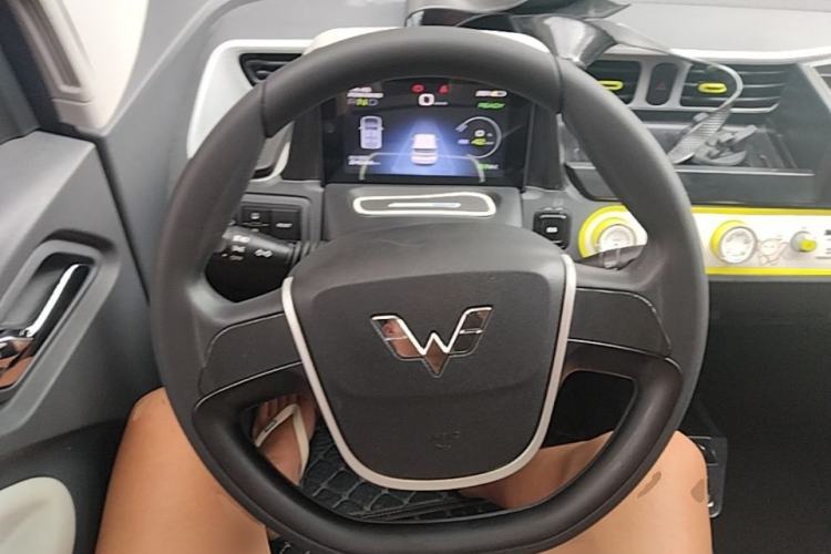 Used Wuling Hongguang MINIEV 2022 Macaron-Color Edition Lithium Iron Phosphate Steering Wheel