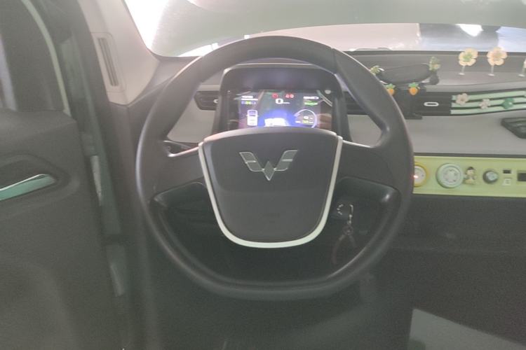 Used Wuling Hongguang MINIEV 2022 Macaron Fashion Model Lithium Iron Phosphate Steering Wheel