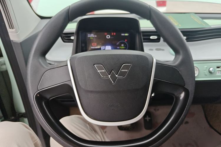 Used Wuling Hongguang MINIEV 2022 Macaron Premium Model – Lithium Iron Phosphate Steering Wheel