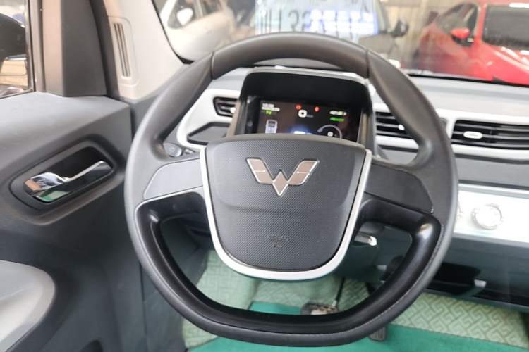 Used Wuling Hongguang MINIEV 2022 Macaron Premium Model – Lithium Ternary Battery Steering Wheel