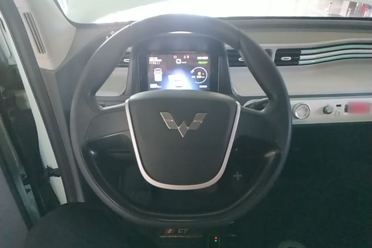 Used Wuling Hongguang MINIEV 2022 Macaron Premium Model – Lithium Iron Phosphate Steering Wheel