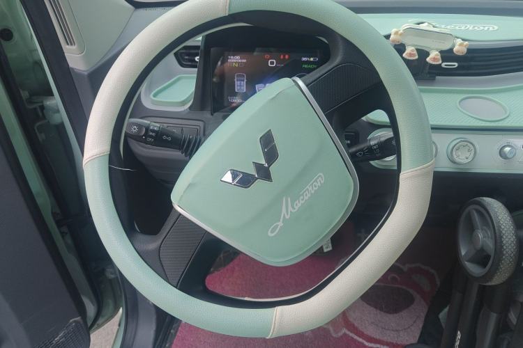 Used Wuling Hongguang MINIEV 2022 Macaron Premium Model – Lithium Iron Phosphate Steering Wheel