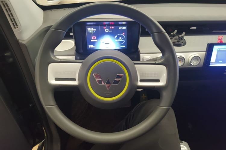 Used Wuling Hongguang MINIEV 2022 GAMEBOY 200km Gaming Edition with Lithium Iron Phosphate Steering Wheel