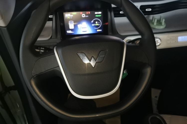 Used Wuling Hongguang MINIEV 2022 Macaron Premium Model – Lithium Iron Phosphate Steering Wheel
