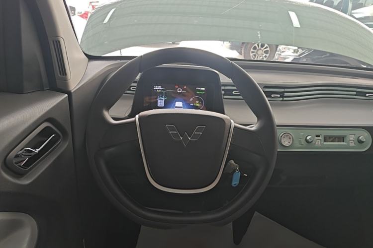 Used Wuling Hongguang MINIEV 2022 Macaron Premium Model – Lithium Iron Phosphate Steering Wheel