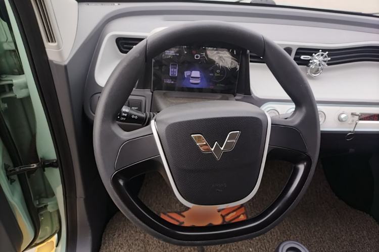 Used Wuling Hongguang MINIEV 2022 Macaron Fashion Edition Lithium-Nickel-Cobalt-Alpha-oxide Steering Wheel