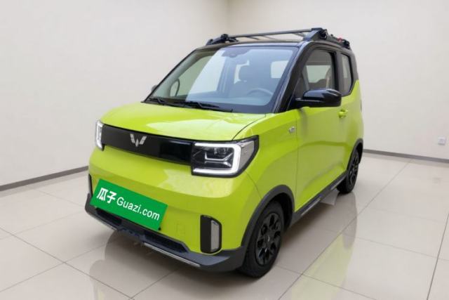 Ojetý Wuling Hongguang MINIEV 2022 GAMEBOY 200km Gaming Edition with Lithium Iron Phosphate