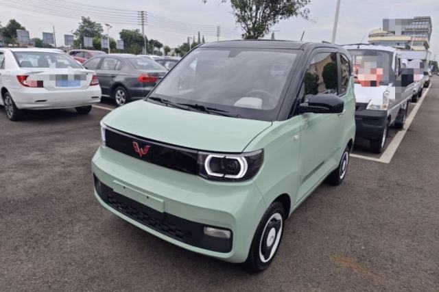 Used Wuling Hongguang MINIEV 2022 Macaron Premium Model – Lithium Iron Phosphate