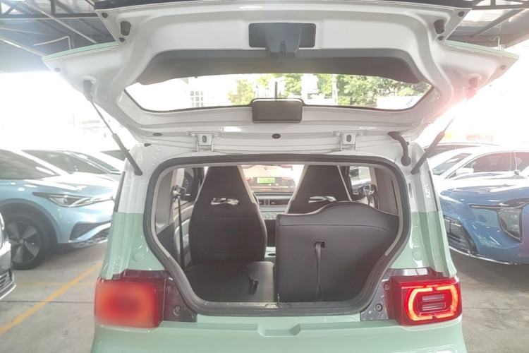 Used Wuling Hongguang MINIEV 2022 Macaron Fashion Model Lithium Iron Phosphate Trunk