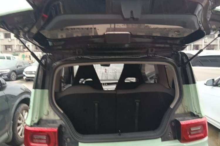 Used Wuling Hongguang MINIEV 2022 Macaron Premium Model – Lithium Iron Phosphate Trunk