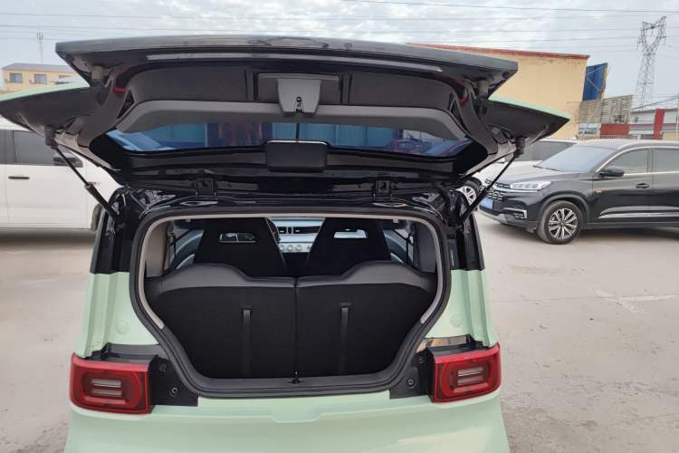 Used Wuling Hongguang MINIEV 2022 Macaron Fashion Edition Lithium-Nickel-Cobalt-Alpha-oxide Trunk