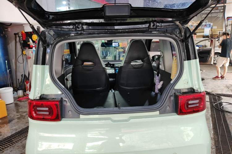 Used Wuling Hongguang MINIEV 2022 Macaron Premium Model – Lithium Iron Phosphate Trunk