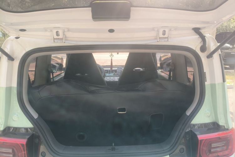 Used Wuling Hongguang MINIEV 2022 Macaron Premium Model – Lithium Iron Phosphate Trunk