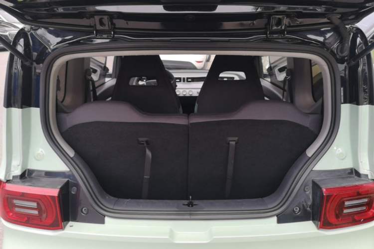 Used Wuling Hongguang MINIEV 2022 Macaron Premium Model – Lithium Iron Phosphate Trunk