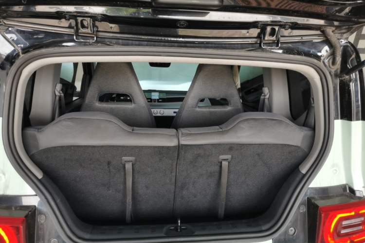 Used Wuling Hongguang MINIEV 2022 Macaron Premium Model – Lithium Iron Phosphate Trunk