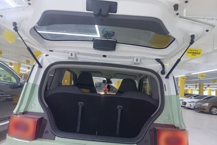 Used Wuling Hongguang MINIEV 2022 Macaron Fashion Model Lithium Iron Phosphate Trunk