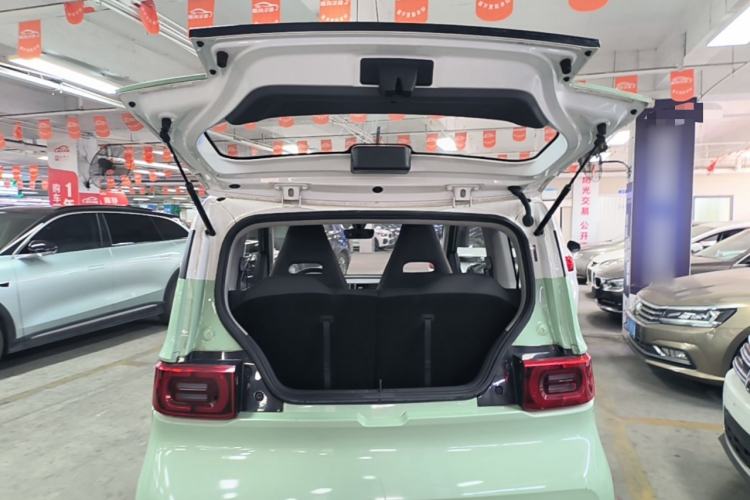 Used Wuling Hongguang MINIEV 2022 Macaron Fashion Model Lithium Iron Phosphate Trunk