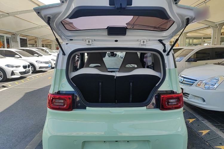 Used Wuling Hongguang MINIEV 2022 Macaron Fashion Model Lithium Iron Phosphate Trunk