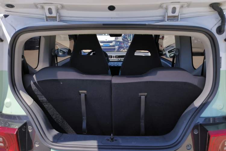 Used Wuling Hongguang MINIEV 2022 Macaron Premium Model – Lithium Iron Phosphate Trunk