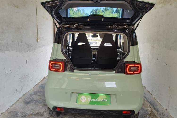 Used Wuling Hongguang MINIEV 2022 Macaron Premium Model – Lithium Iron Phosphate Trunk