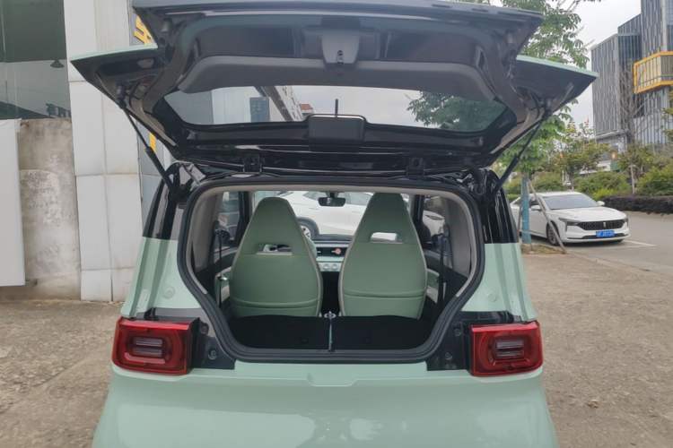 Used Wuling Hongguang MINIEV 2022 Macaron Premium Model – Lithium Iron Phosphate Trunk