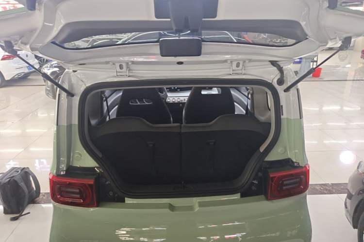 Used Wuling Hongguang MINIEV 2022 Macaron Premium Model – Lithium Iron Phosphate Trunk