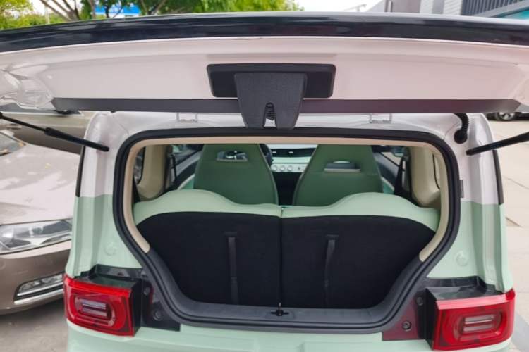 Used Wuling Hongguang MINIEV 2022 Macaron Premium Model – Lithium Iron Phosphate Trunk