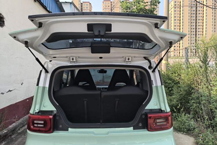 Used Wuling Hongguang MINIEV 2022 Macaron Premium Model – Lithium Iron Phosphate Trunk