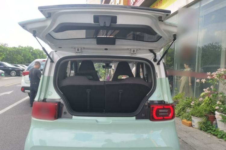 Used Wuling Hongguang MINIEV 2022 Macaron Premium Model – Lithium Iron Phosphate Trunk